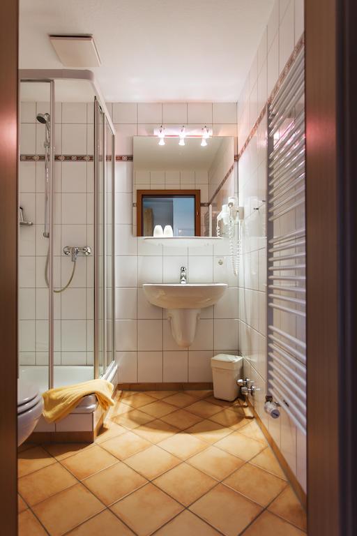 Hotel Hus Achtern Diek Hamburg-Harburg Kamer foto