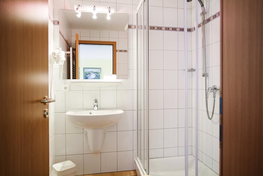 Hotel Hus Achtern Diek Hamburg-Harburg Kamer foto